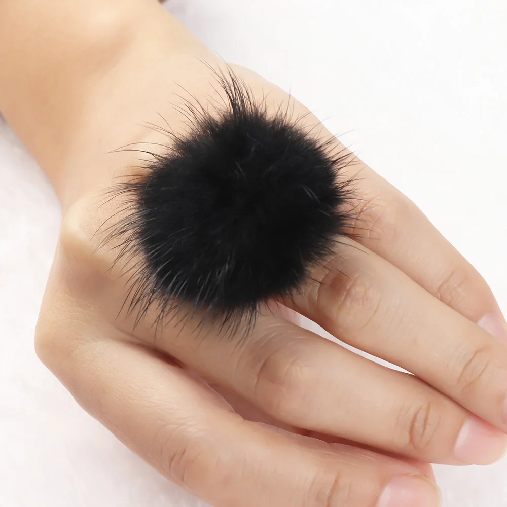 

1 Pcs Cute Soft Fluffy Fur Ball Pompom Adjustable Rings Women Girl Fashion Elegant Rings Jewelry Resizable Wholesale 2019