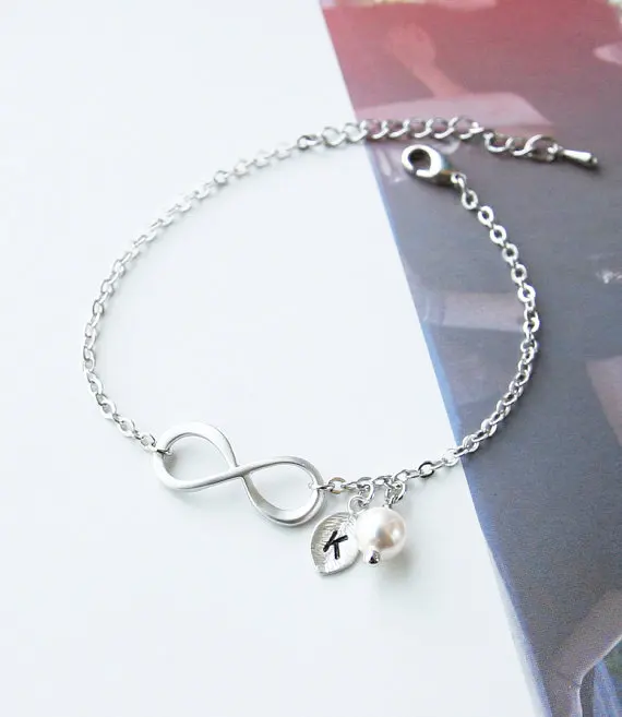 

Min 1PC Famous Infinity Bracelet Bridesmaid Gifts Initial Friendship BFF Bracelet Wedding Gifts Maid of Honor Gift Flower Girl