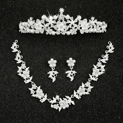 Hot Sale Sliver Plated Rhinestone Crystal Necklace+Earrings+Tiara 3pcs Jewelry Set For Bride Bridal Wedding Accessories (12)