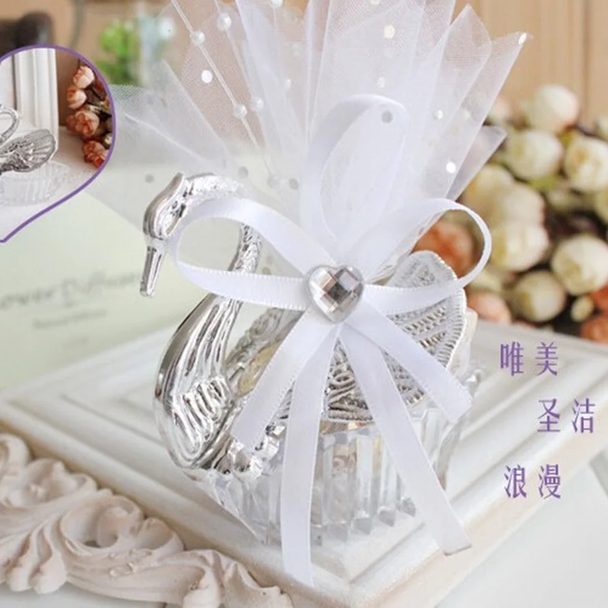 

100PCS/LOT swan-wedding-box-packing-box-silk-wedding-box