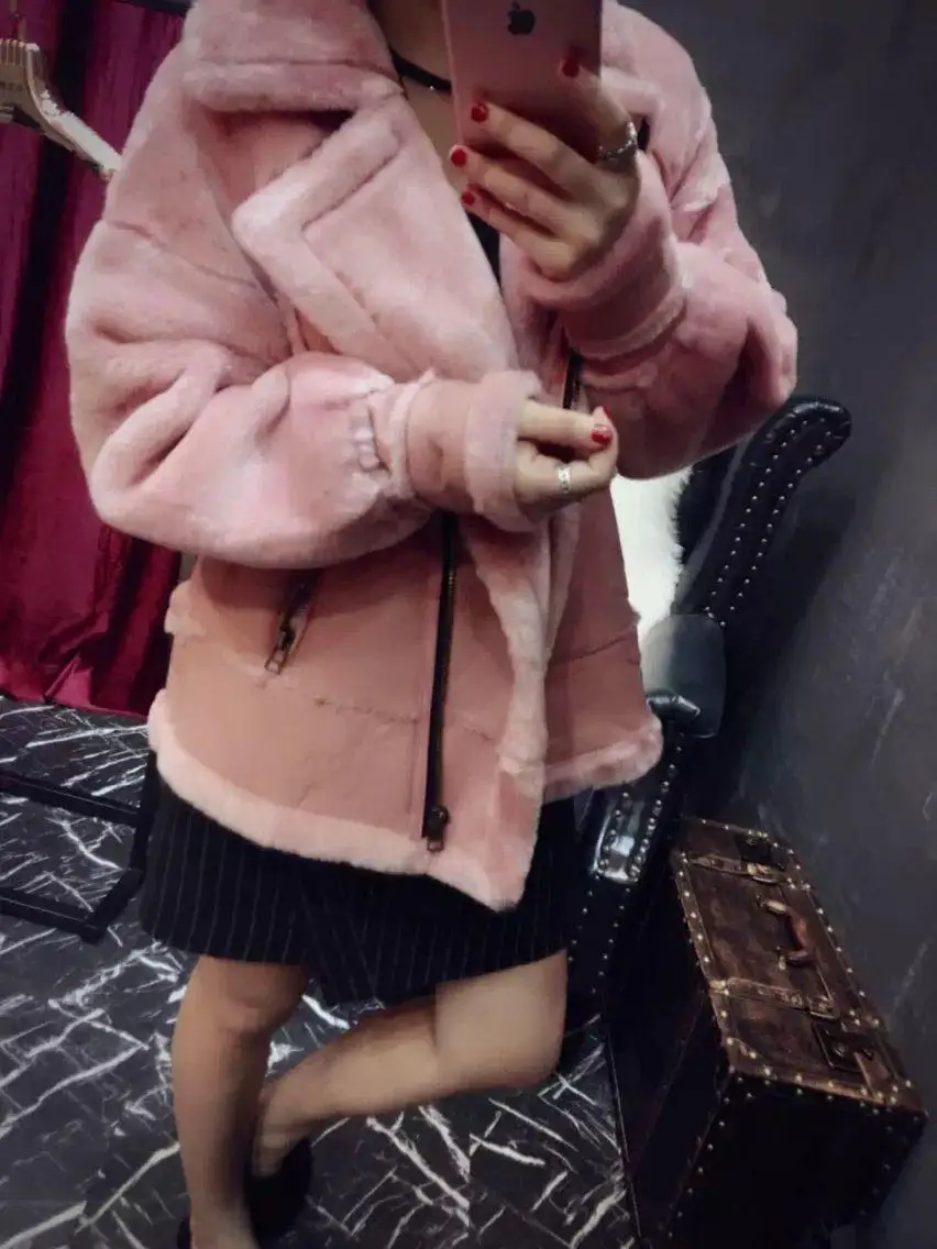 2018 New Real Sheepskin Fur Coats Double-faced Jackets Loose Short Female Warm Outerwear Black Slim Real Fur Clothes