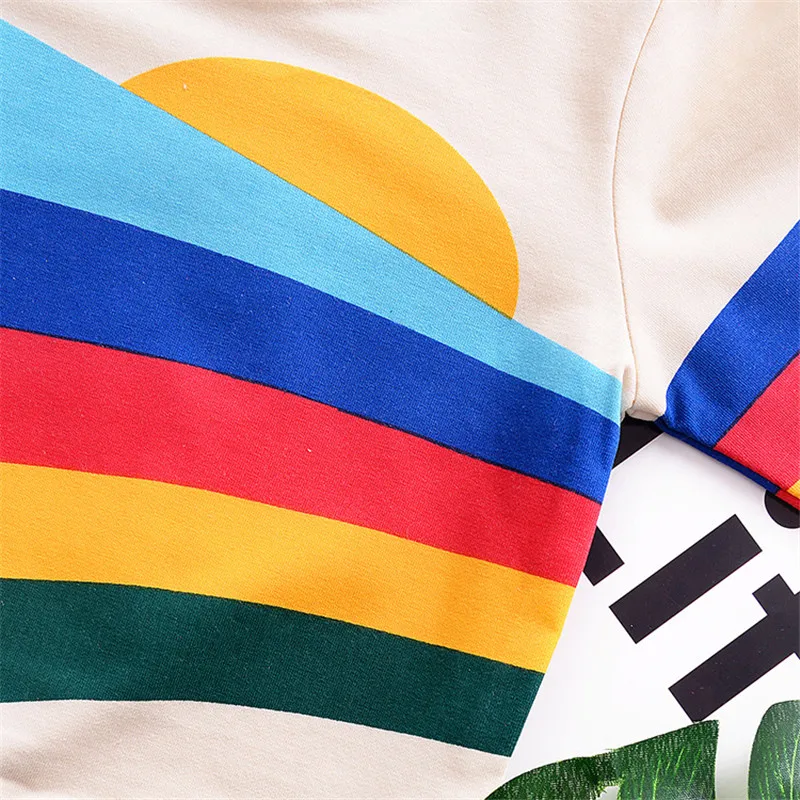 7656881585_816953064