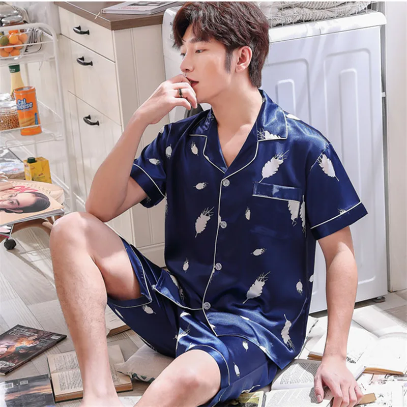 

Summer Short Sleeved Men Pyjamas Imitate Silk Polyester Men Pajama Sets Satin Print Pajama Man Sleepwear Pajamas Nightgowns 3XL