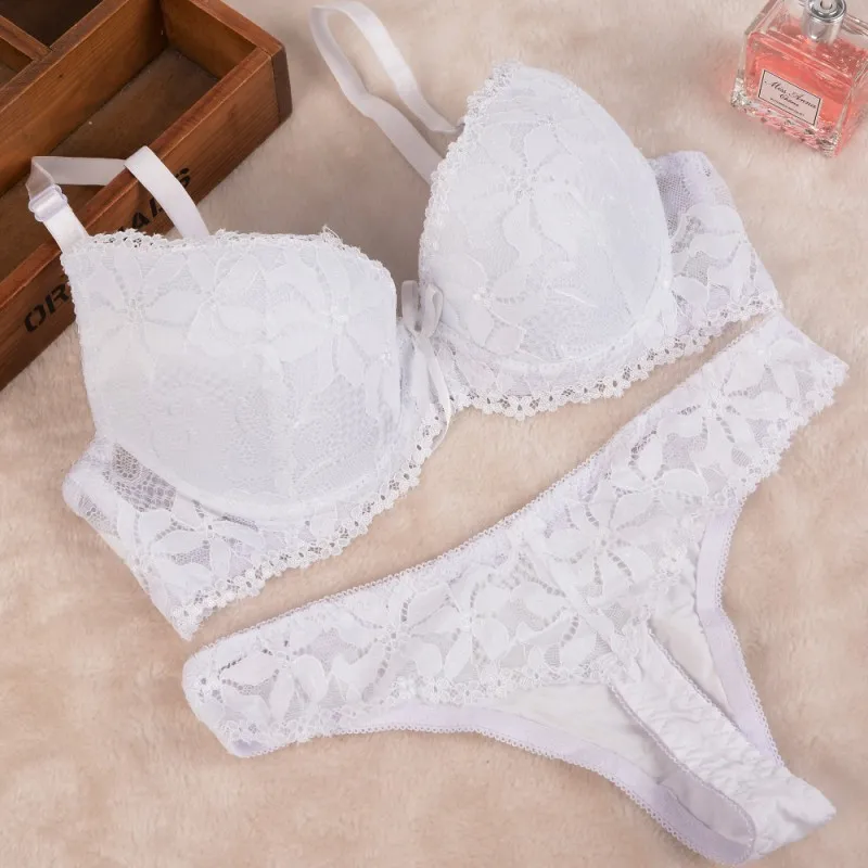 

Hot 2019 Lace Embroidery Bra Set Women Plus Size Push Up Underwear Set Bra and Panty Female Set 75B 80B 85B