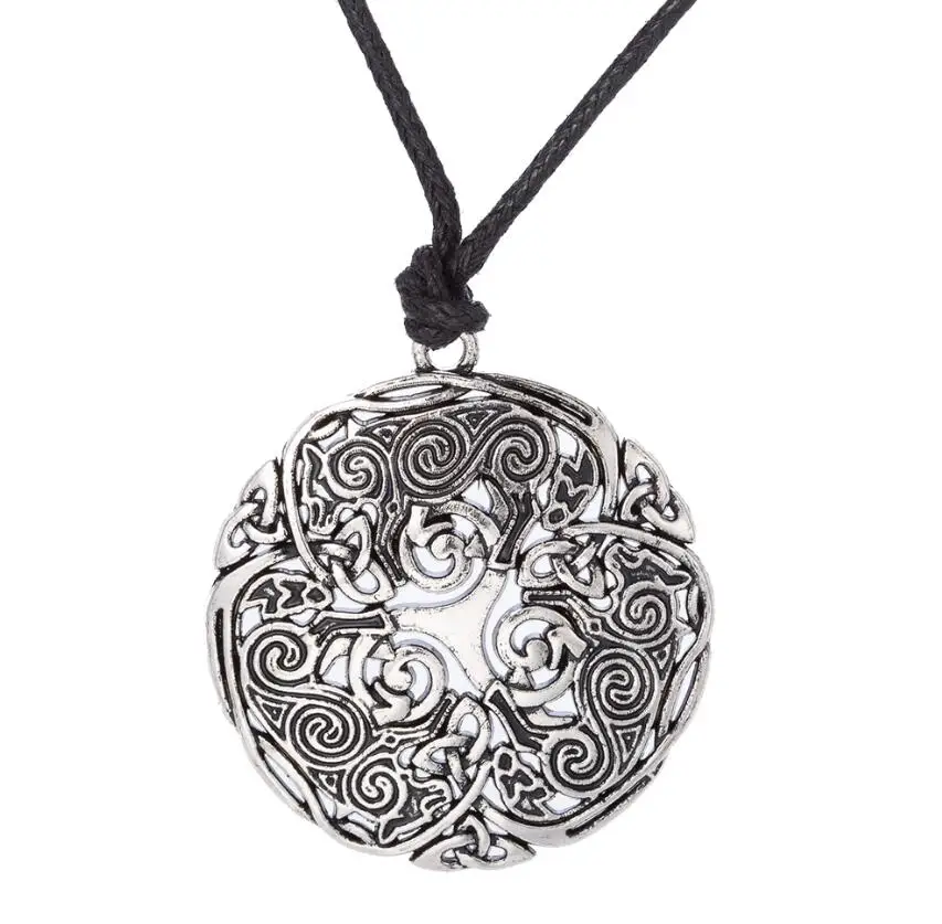 Men's Accessories Triskele Spiral Symbol Teen Wolf Triskelion Pendant Trinity Knot Gothic Charm Fashion Necklace Men's Accessories Triskele Spiral Symbol Teen Wolf Triskelion Pendant Trinity Knot Gothic Charm Fashion Necklace