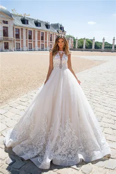 

Elegant Ivory Wedding Dress 2019 Lace Applique A Line Backless Garden Wedding Gowns Vestido de noiva
