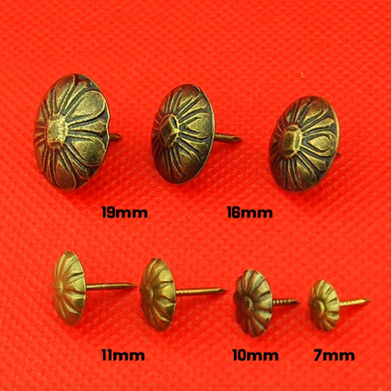 Nails antique plane. Bubble nails. Green ancient bubble nails. Decorative nails. Sofa ushpin. The bulk of the push pin. Nails antique plane. Bubble nails. Green ancient bubble nails. Decorative nails. Sofa ushpin. The bulk of the push pin.