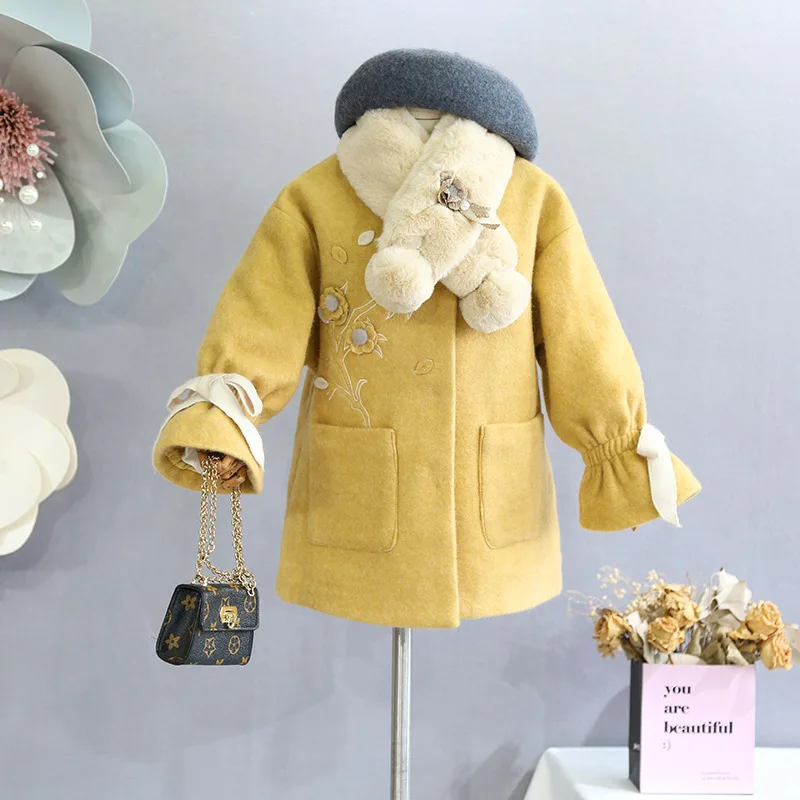 

Girls coat children's clothing 18 autumn and winter new fashionable long coat children's woolen coat + fur collar