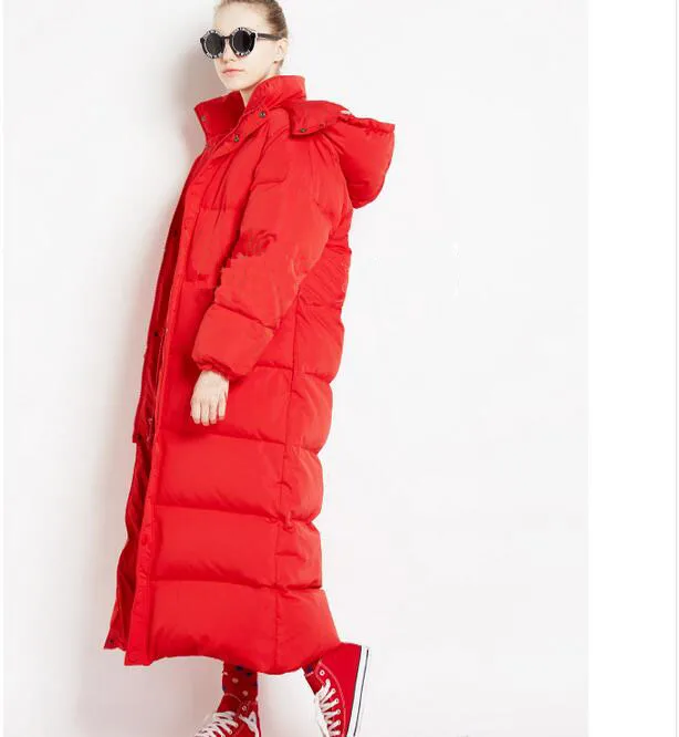 Длинное пуховое пальто с капюшоном красного цвета на утином пуху для женщин, зимнее женское пальто на заказ, любой размер - Цвет: Красный