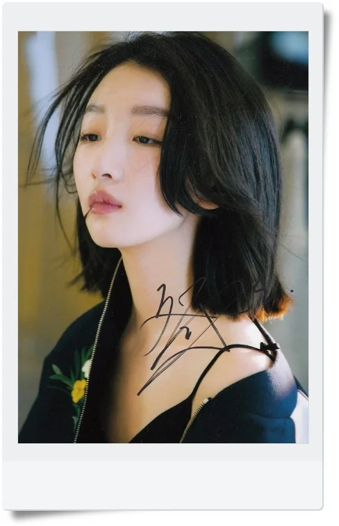 Оригинальная фотография с автографом от Zhou Dongyu коллекция 7 дюймов Бесплатная