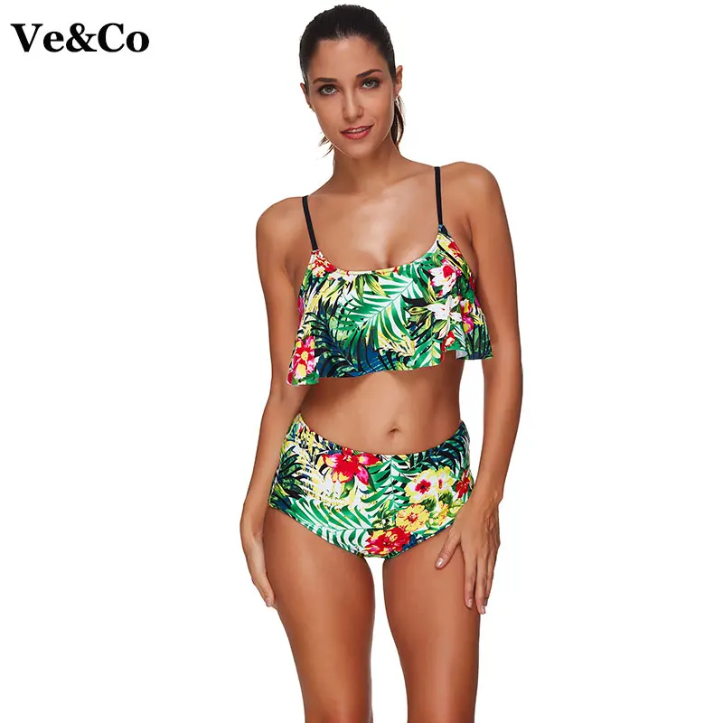 Bikinis high waist on the beach