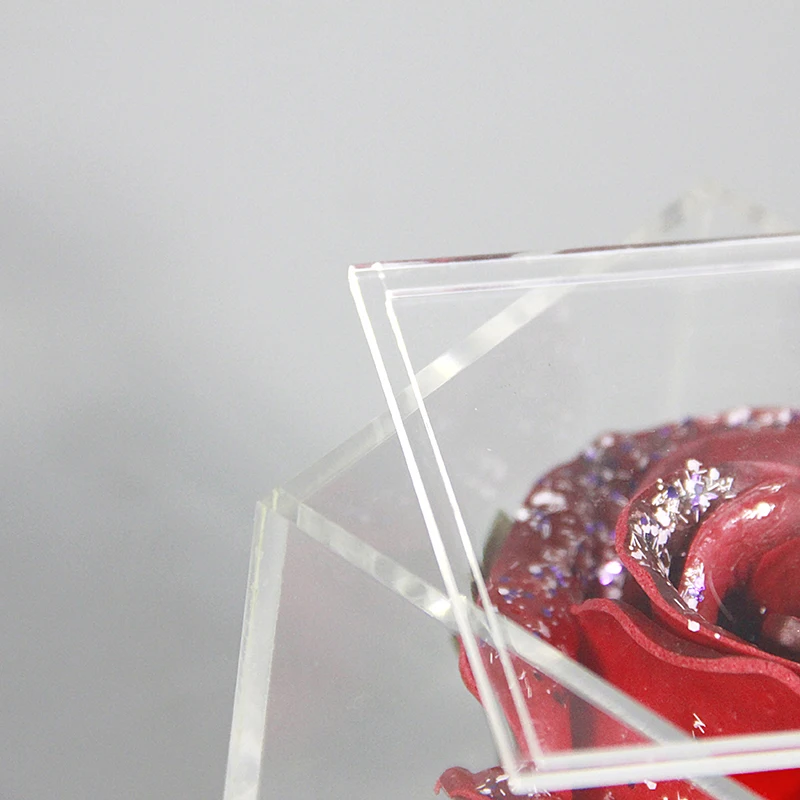 clear-cube-acrylic-single-rose-flower-gift (4)