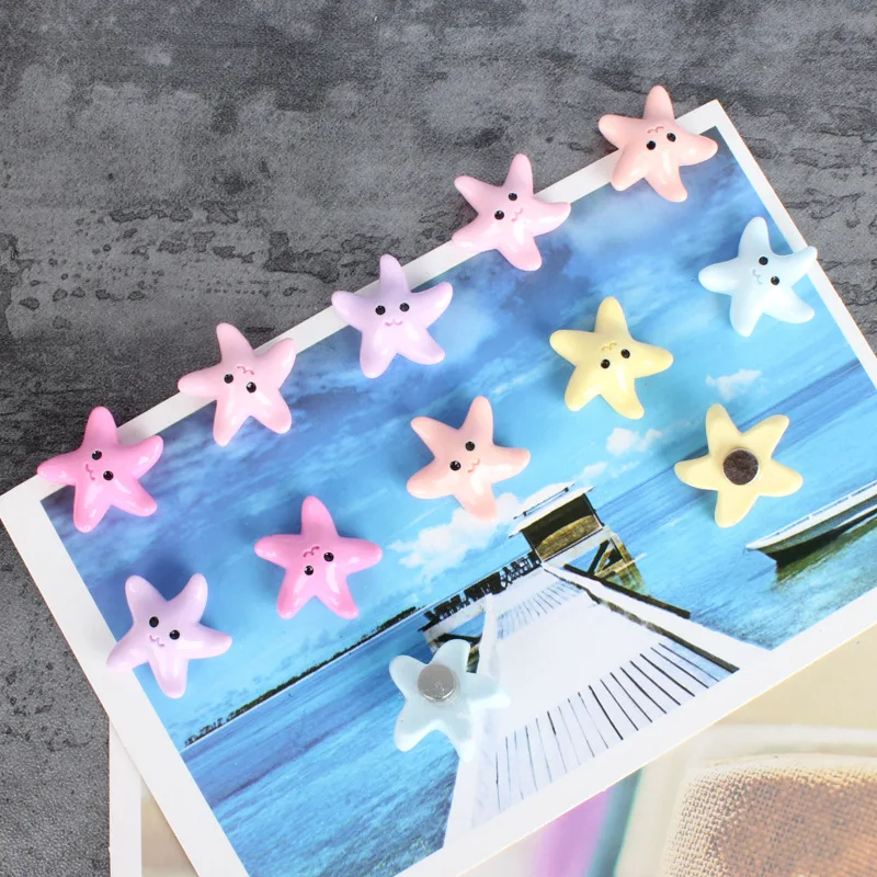 

2PCS Smiley Little Starfish Refrigerator Stickers Painted Resin Magnetic Refrigerator Decorative Stickers Home Decoration