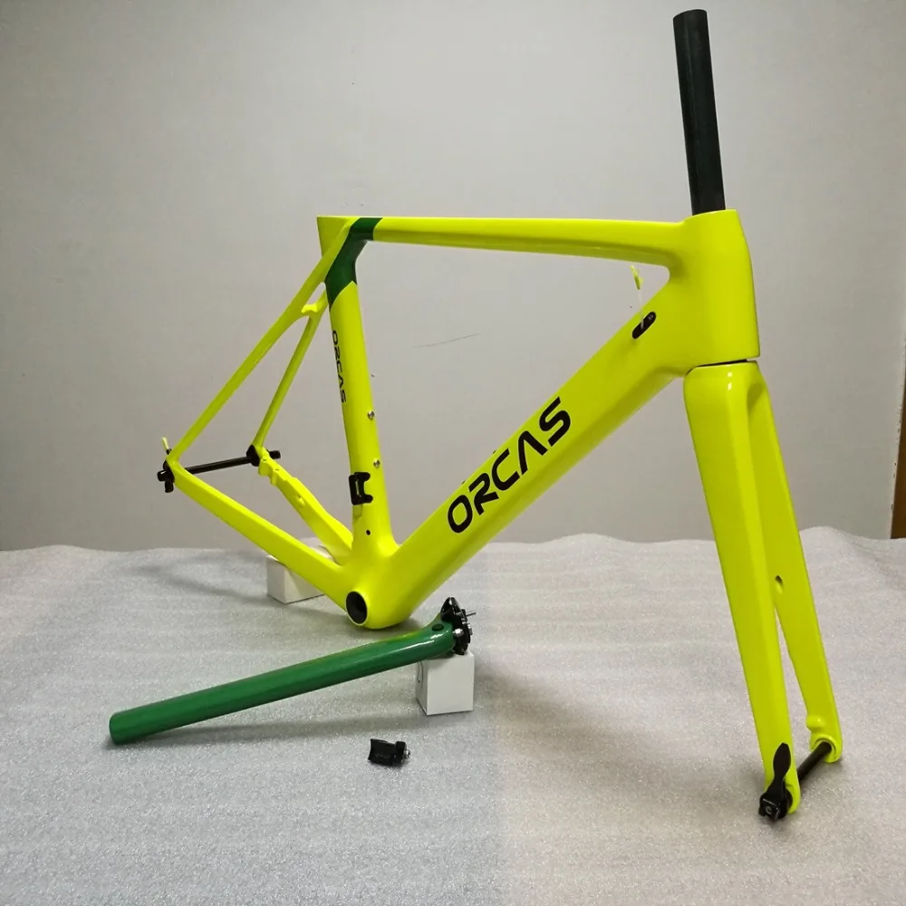 carbon-disc-bike-frame04
