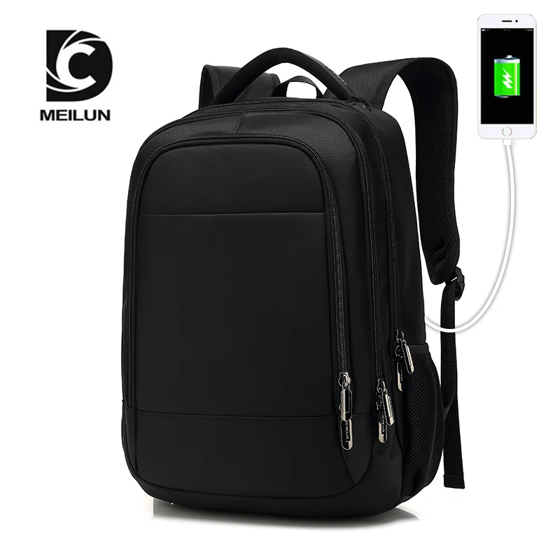 

Men's classic and old school casua and fashion backbag use charge earphone plug back bag