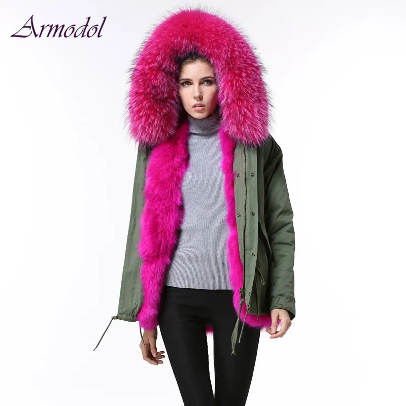 2017 New Rose Red Beautiful Women Jacket Big Raccoon Collar Sexy Female Color Winter Parka Long Hair Fox fur Jacket 2017 New Rose Red Beautiful Women Jacket Big Raccoon Collar Sexy Female Color Winter Parka Long Hair Fox fur Jacket