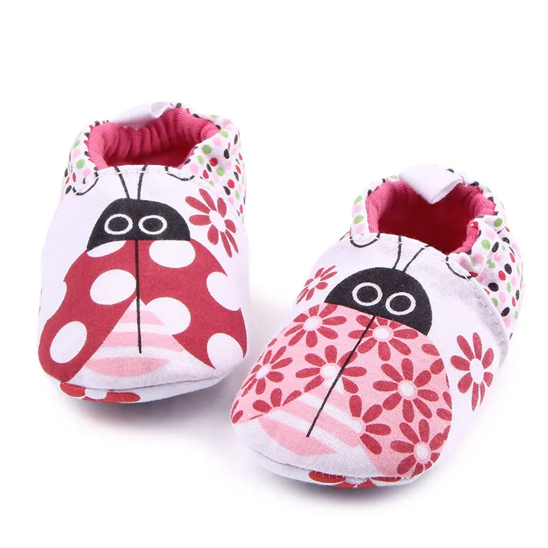 Милая обувь для новорожденных; нескользящая обувь для малышей; обувь для младенцев с мягкой подошвой; модные тапочки для малышей - Цвет: White