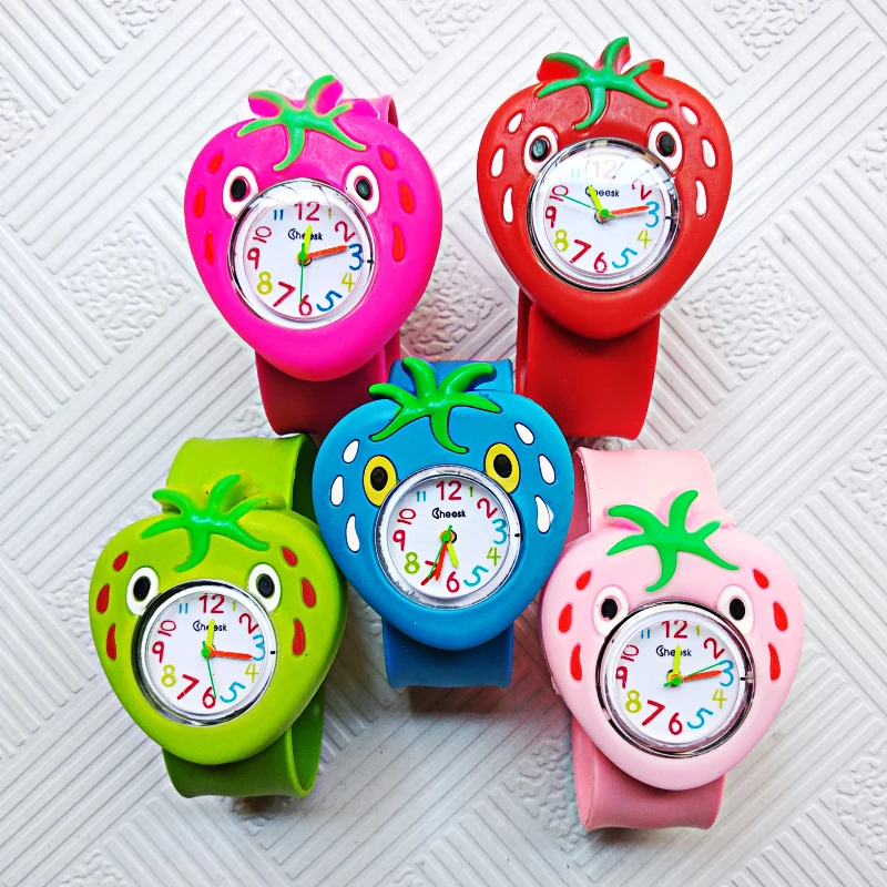 Children's Watch Cartoon Strawberry Kids Watches Child Baby Watch Tape Pat Table Clock Quartz Watch Girls Boys Gift Reloj Mujer Children's Watch Cartoon Strawberry Kids Watches Child Baby Watch Tape Pat Table Clock Quartz Watch Girls Boys Gift Reloj Mujer