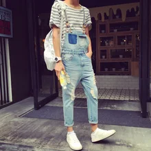 The Japanese men’s suspender pants nine personality couple tooling jeans male slim hole jeans in summer