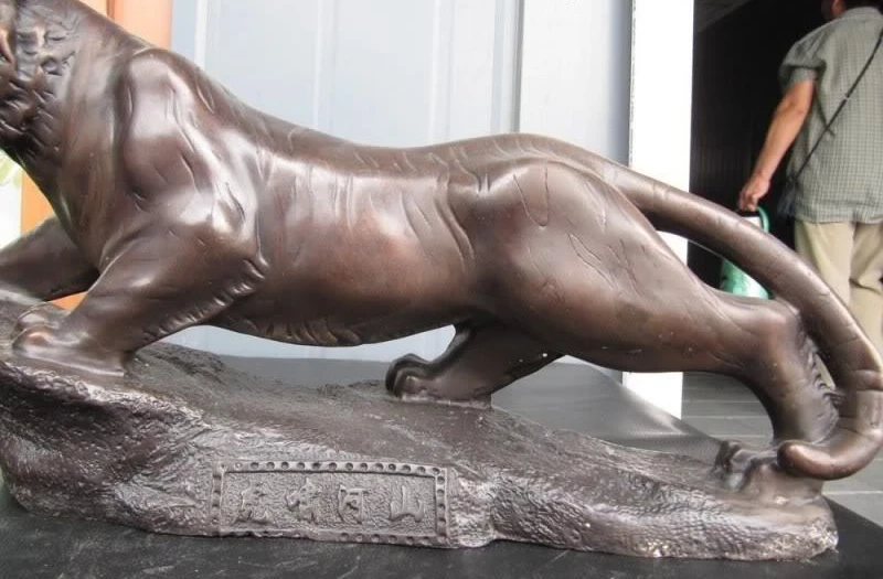 

10"Chinese Pure Bronze Uphill ferocity bellow Tiger St