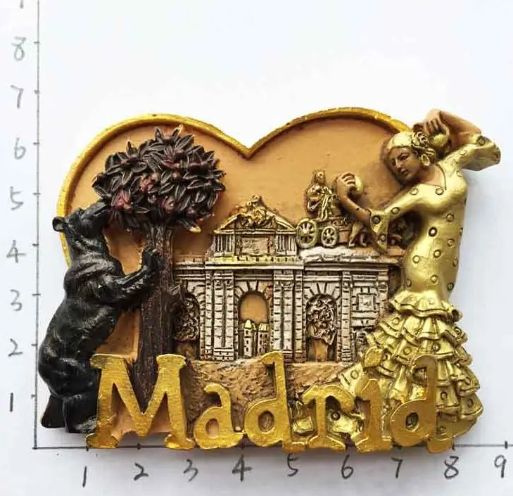 

1 Pc Hot sale Madrid City Bear Strawberry Tree Tourist Souvenir Magnet Fridge Magnet Spanish Handicraft