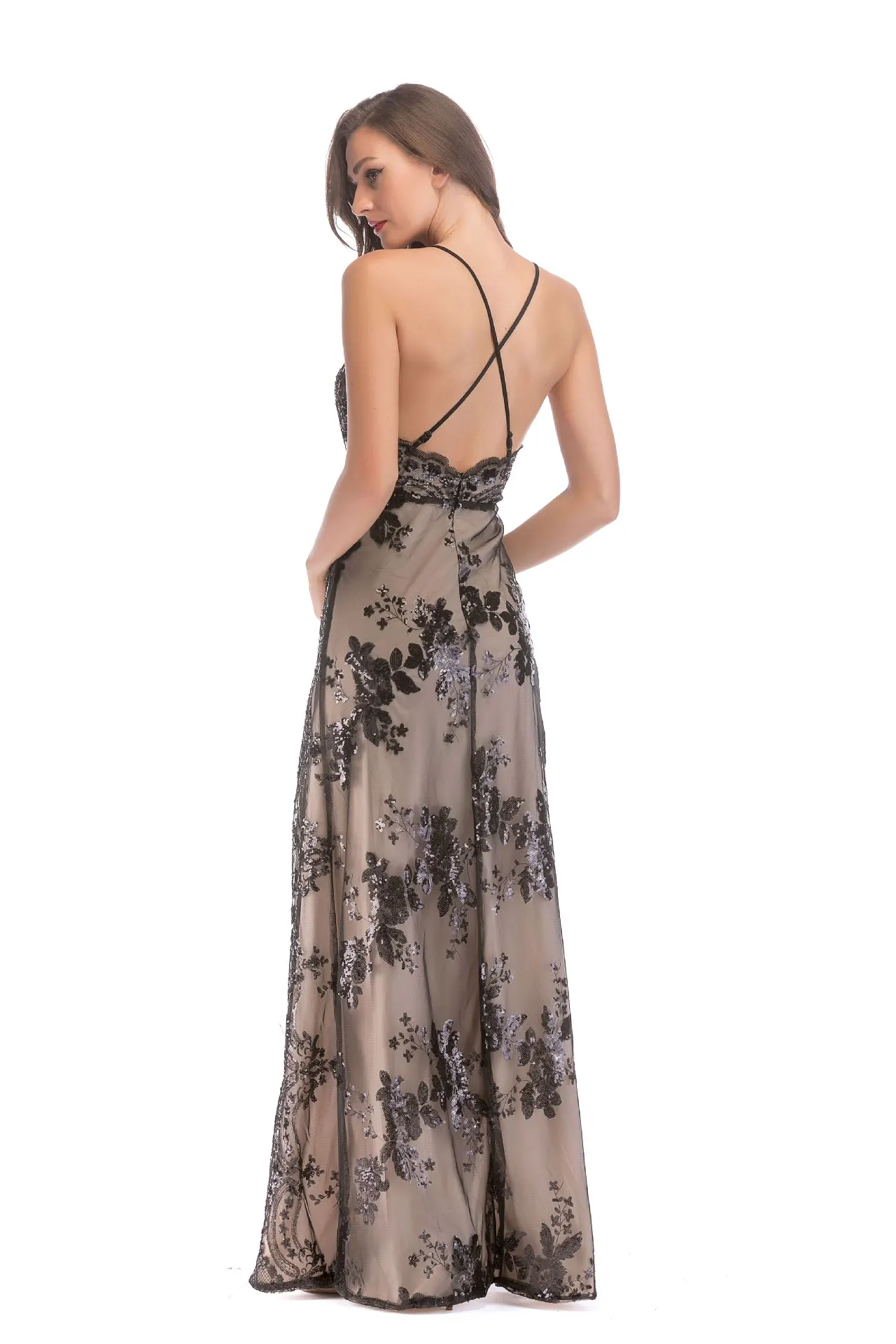 2018  new black Chinese sequined V-neck sexy halter mop long dress Sling large swing large size female dinner dress free shpping
