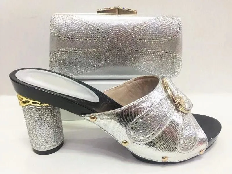 

Nice looking silver women pumps and bag with rhinestone decoration african shoes match handbag set for dress A1004