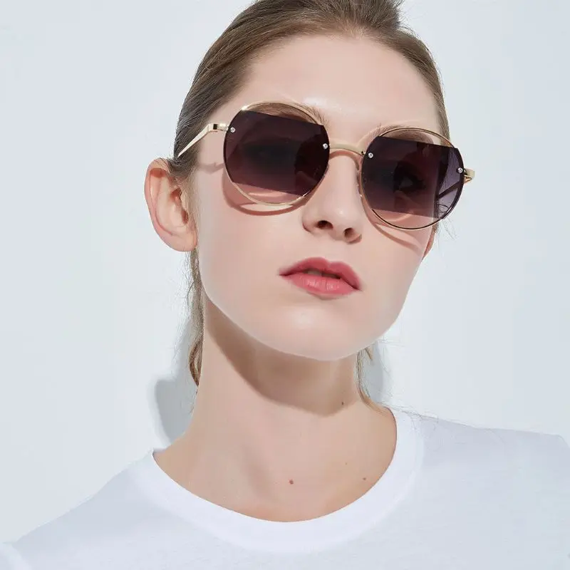 Round Sunglasses Hollow Retro Metal Frame Chic Fashion Personality UV400 Protection Women Men Brand Designer Reflective Vintage