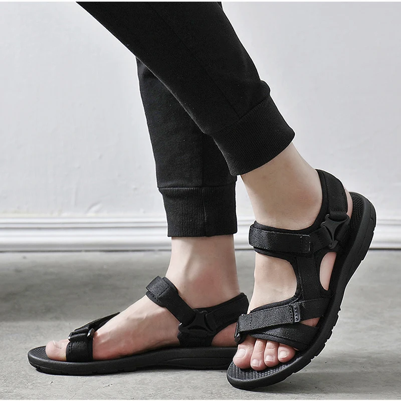 الرجال الصنادل أحذية الصيف شقة صنادل شاطئ الرجال صندل كاجوال حذاء أسود للجنسين عالية الجودة عدم الانزلاق في الهواء الطلق الصنادل الرجال الصنادل أحذية الصيف شقة صنادل شاطئ الرجال صندل كاجوال حذاء أسود للجنسين عالية الجودة عدم الانزلاق في الهواء الطلق الصنادل