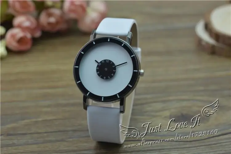 2018 Lover пары Спорт аналоговые кварцевые наручные часы черный, белый цвет Автоматическое вращение Второй Циферблат кожа часы унисекс для