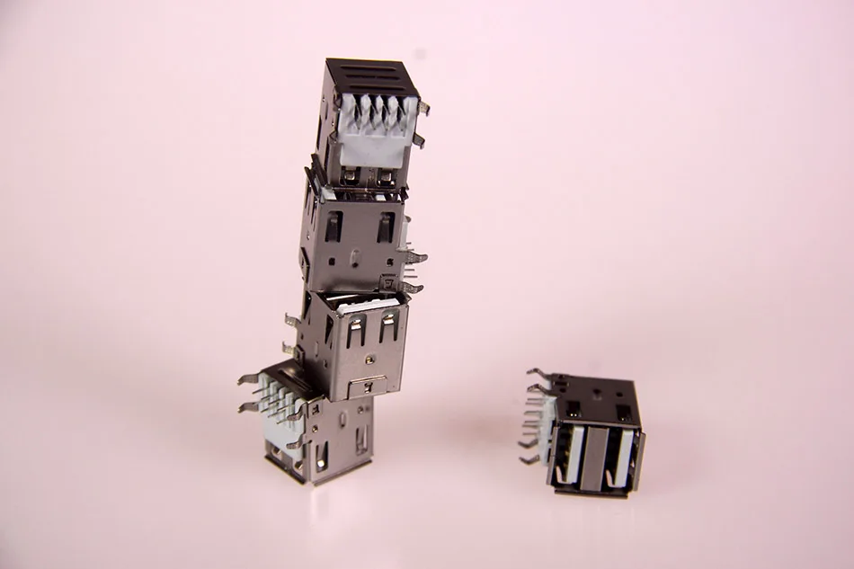 Dual USB AF Right Angle Connector (4)