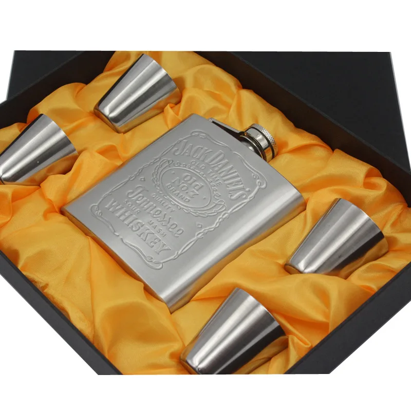 

20 sets/lot 6 oz Stainless steel flagon portable hip flasks Gift Set with 4 cup