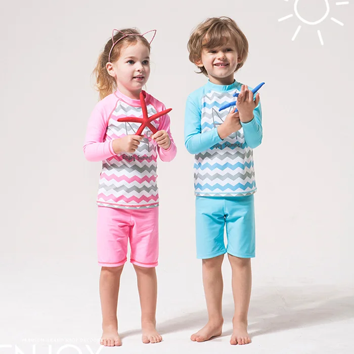 Костюмы из двух предметов купальный костюм для мальчиков купальные костюмы с длинными рукавами для девочек, детская пляжная одежда маленький детский купальник