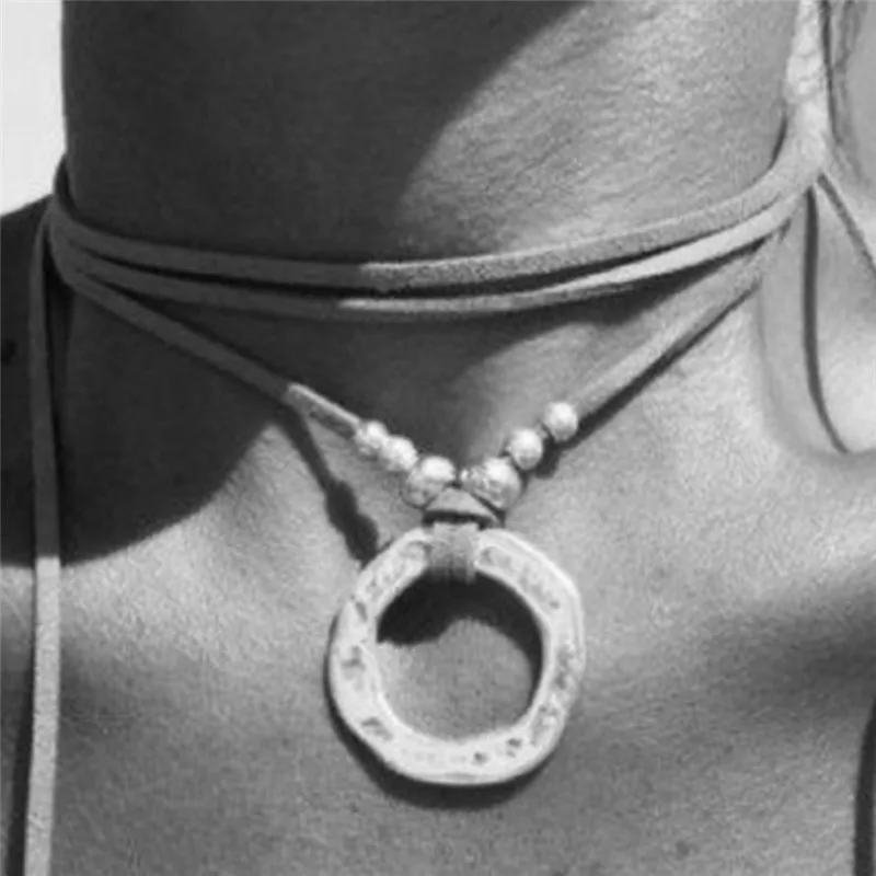 Панк многослойное бархатное модное колье-чокер кожа эффектное ожерелье круг и листья кулон ожерелье для женщин ювелирные изделия