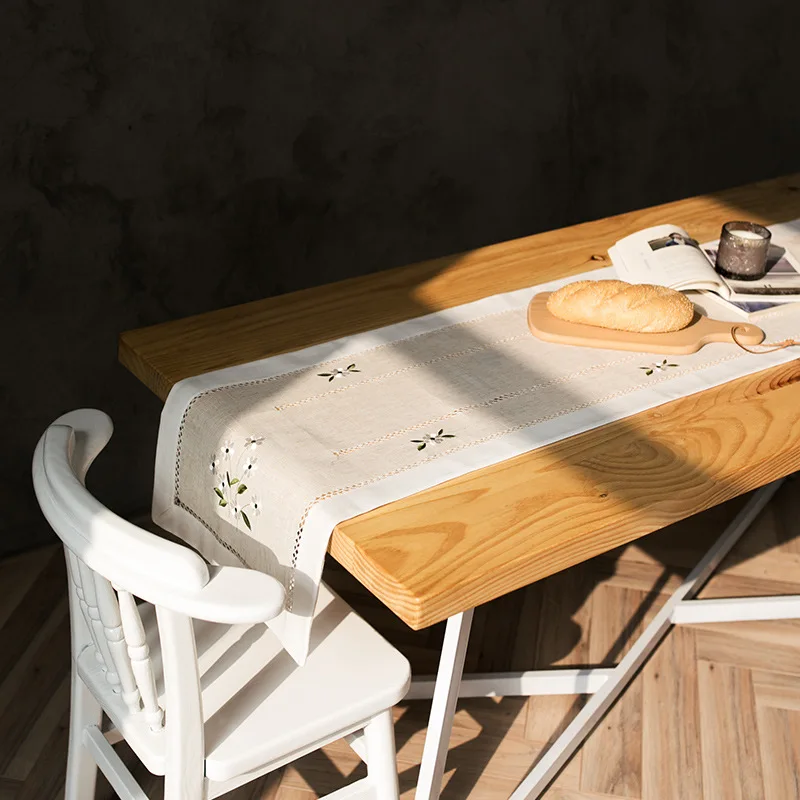 

Modern Table Runner Embroidered Pastoral Table Runner for Wedding Party Home Hotel Table Decoration Europe Style Home Decoration