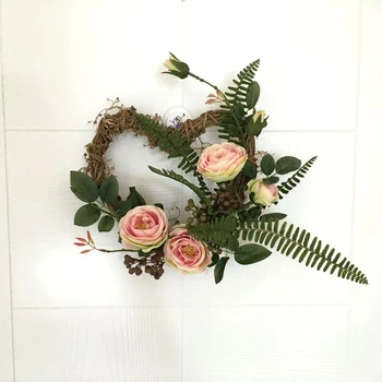 

34X30cm Artificial Silk Rose Flowers Heart Shaped Door Wreaths Romantic Wedding Christmas Party Door Car Decoration