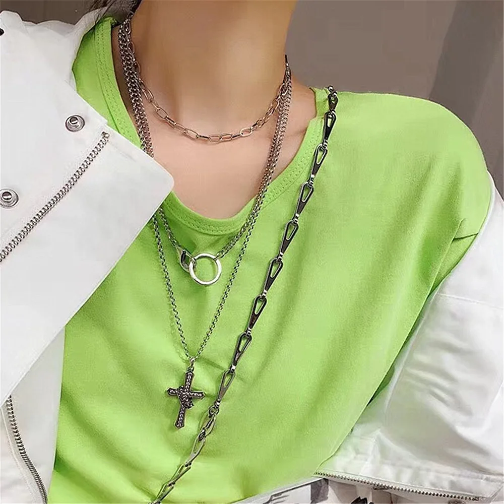 

2019 New Fashion Creative Retro Cross Fold Wear A Sweater Pendant Chain Crown Circle Clavicle Jewelry Necklace Woman