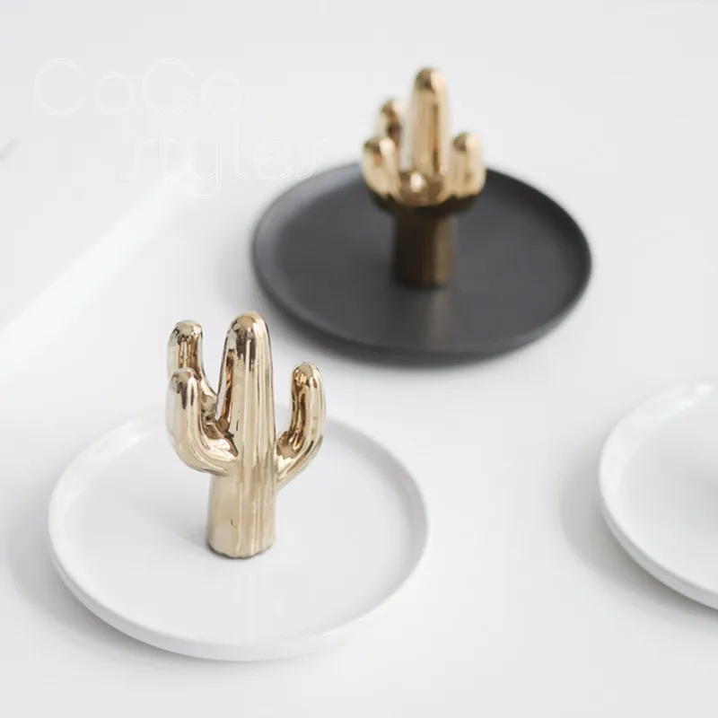 5  Ceramic jewelry dish    (4)
