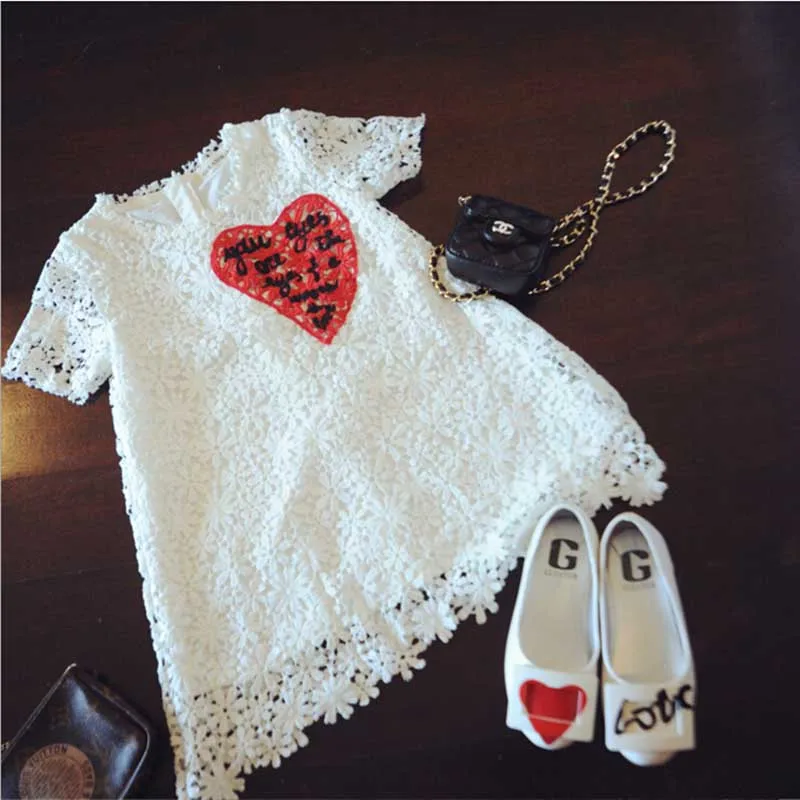 

Girls cute White solid dress Hollow out flower Print heart letter Short sleeved dress Fashion summer Kids girl Princess dresses