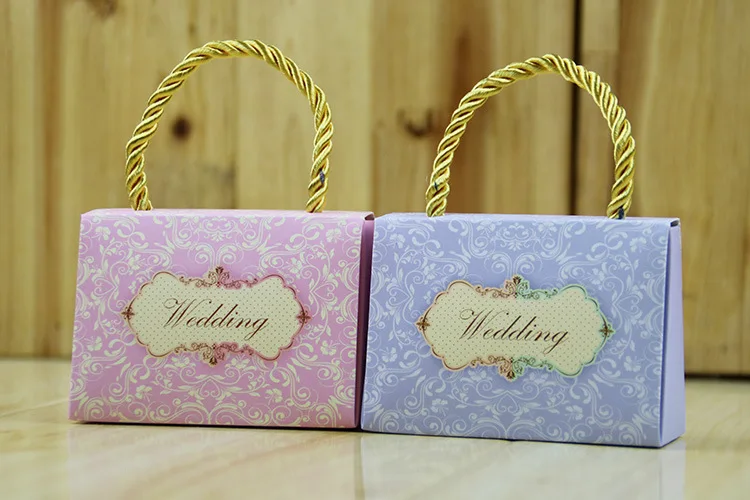 

High Quality Purple Or Pink Wedding Candy Box Favor Box With Handle 9*3.5*6.5cm