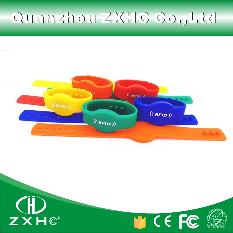 

10pcs 1K Proximity 125KHz Silicone Wristband With EM4100 Compatible Chip Waterproof RFID Bracelet NFC tag in Access Control