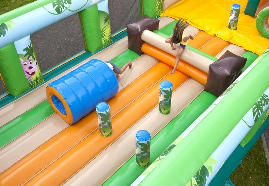 Jungle_world_slide_XL-1-940x652