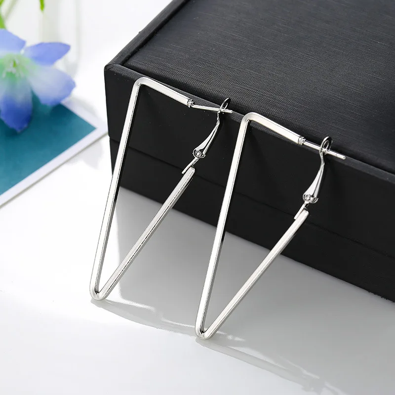 Индивидуальные простые металлические треугольные геометрические серьги, винтажные серьги-кольца для женщин, модные ювелирные аксессуары, подарок