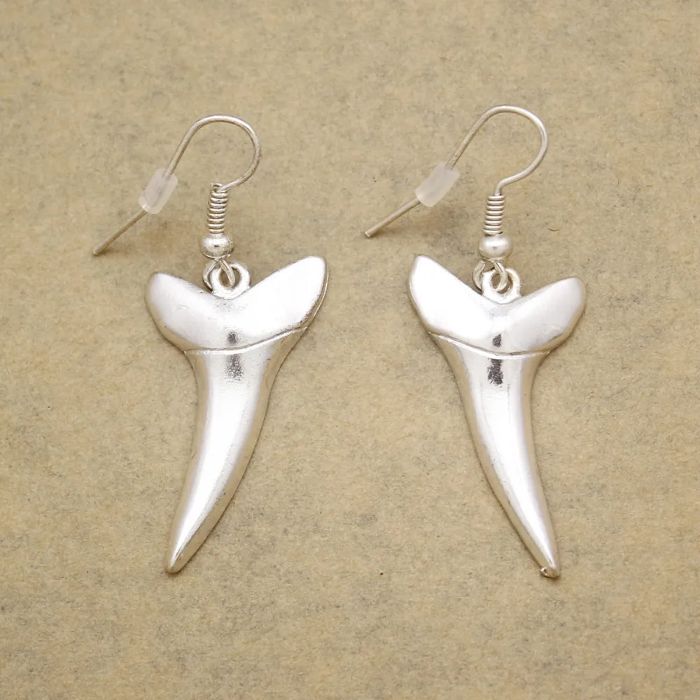 

Polish Silver Shark Fang Tooth Tusk Dangle Earrings Wicca Fancy Dress Costume Sanskrit Women Oorbellen Orecchini Jewelry Gift