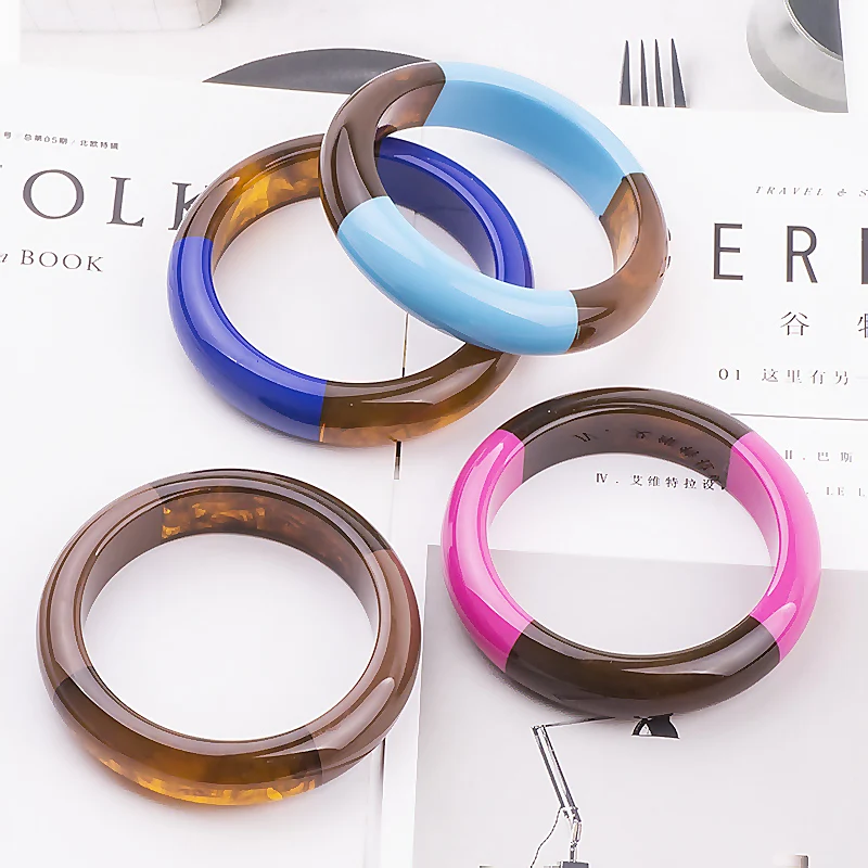 Classic Resin Cuff Fashion Bracelets Bangles for Women Mix Colors Acrylic Round Bracelets Female Simple Charm Party New Jewelry (1)