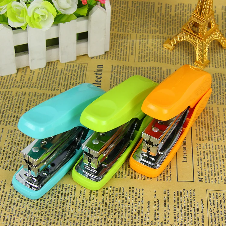 Essential Office Labor-saving Stapler 12# Mini Hand Medium Factory Wholesale Children Candy Color Staplers | Канцтовары для офиса