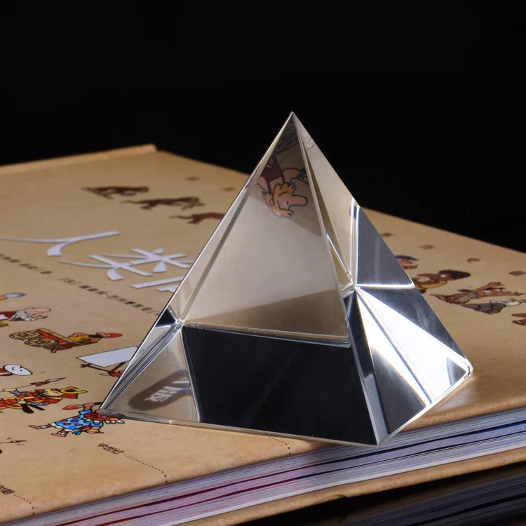 

Clear Crystal Pyramid Prism Paperweight 4 cm Feng shui Egypt Energy Healing Pyramids for Prosperity Teaching Crystal Figurines