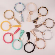 Chaveiro com borla multifuncional, chaveiro multifuncional de couro pu com esmalte, corrente o, monograma, círculo, pulseira para mulheres e meninas