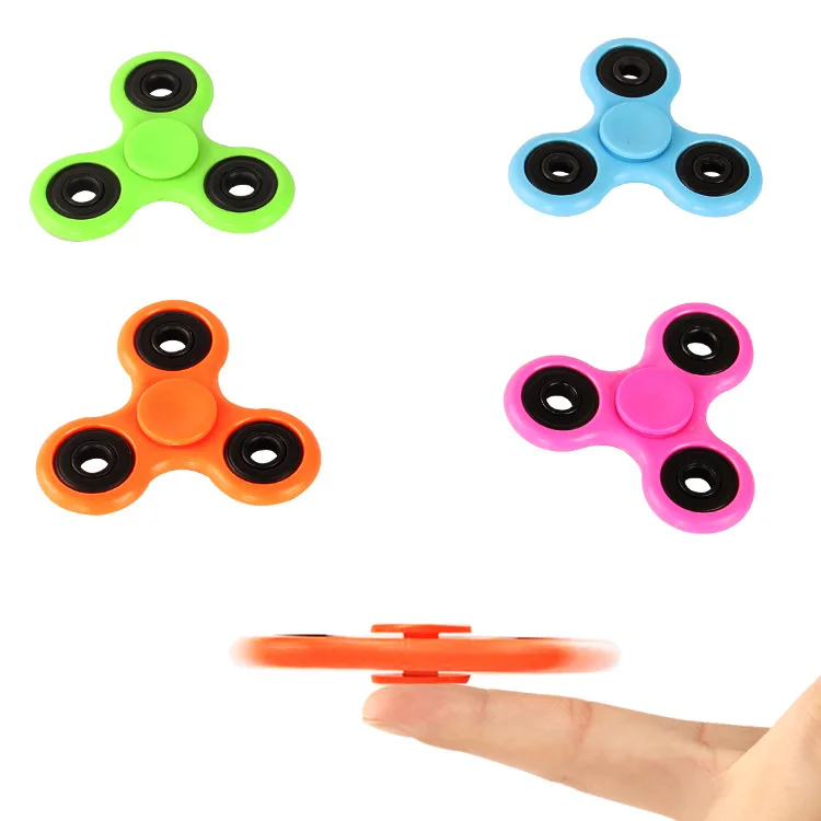 

Fingertip gyro decompression toy triangle gyro more than 3 minutes