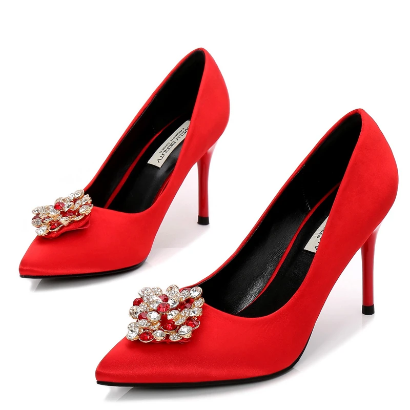

Fashion Silk Thin Heel Big Size Women Pumps Slip On Elegant Wedding Office Lady Party Metal Sexy Rhinestone Bow Shoes E0031